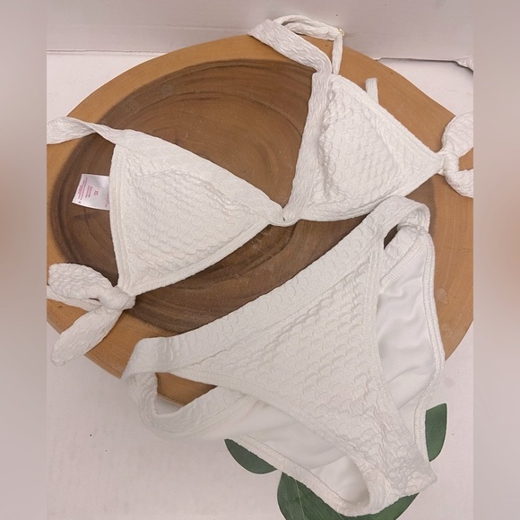 Xhiliration Scalloped Scaled 2 Piece Bikini Set - Picture 1 of 6